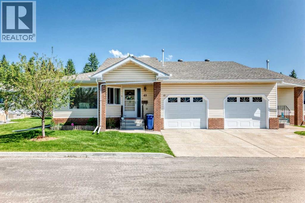 49, 2821 Botterill Crescent, Red Deer, Alberta, T4R2E5