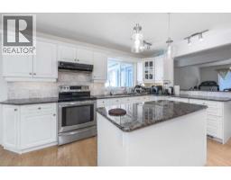 Kitchen - 233239 Glenmore View Road, Rural Rocky View County, AB T1X0H3 Photo 9
