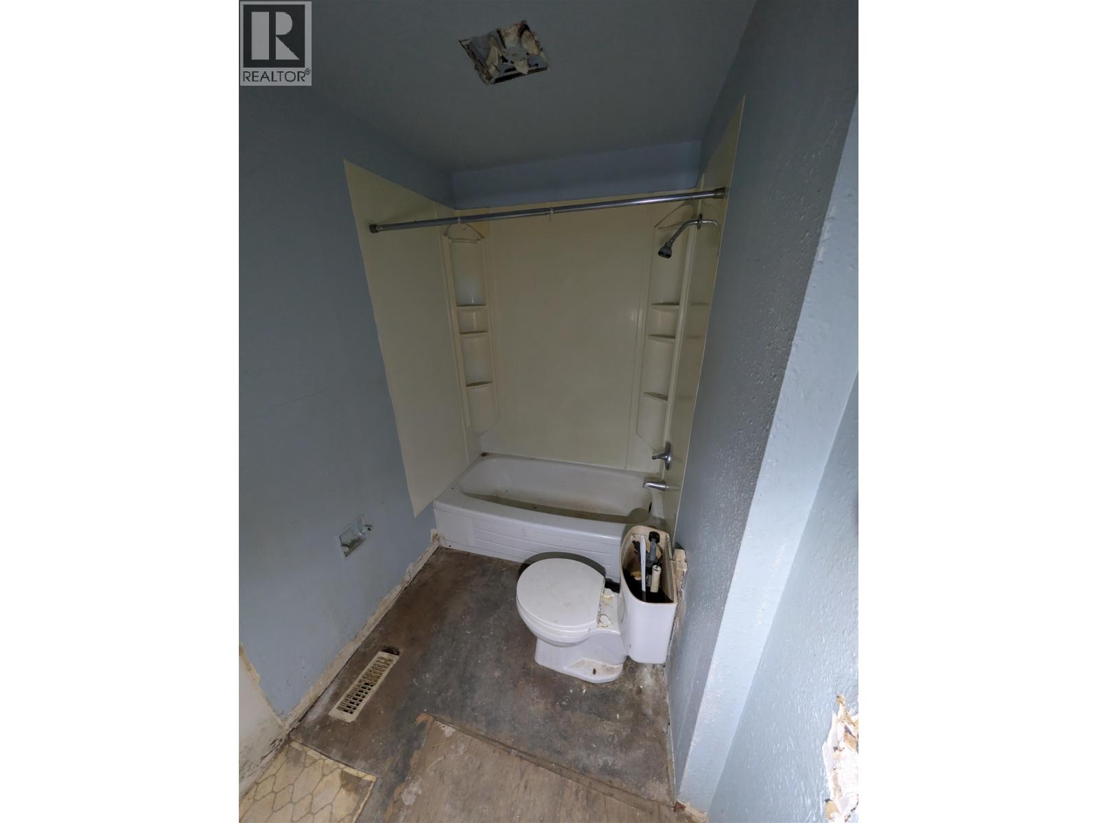 2273 QUINCE STREET - 6