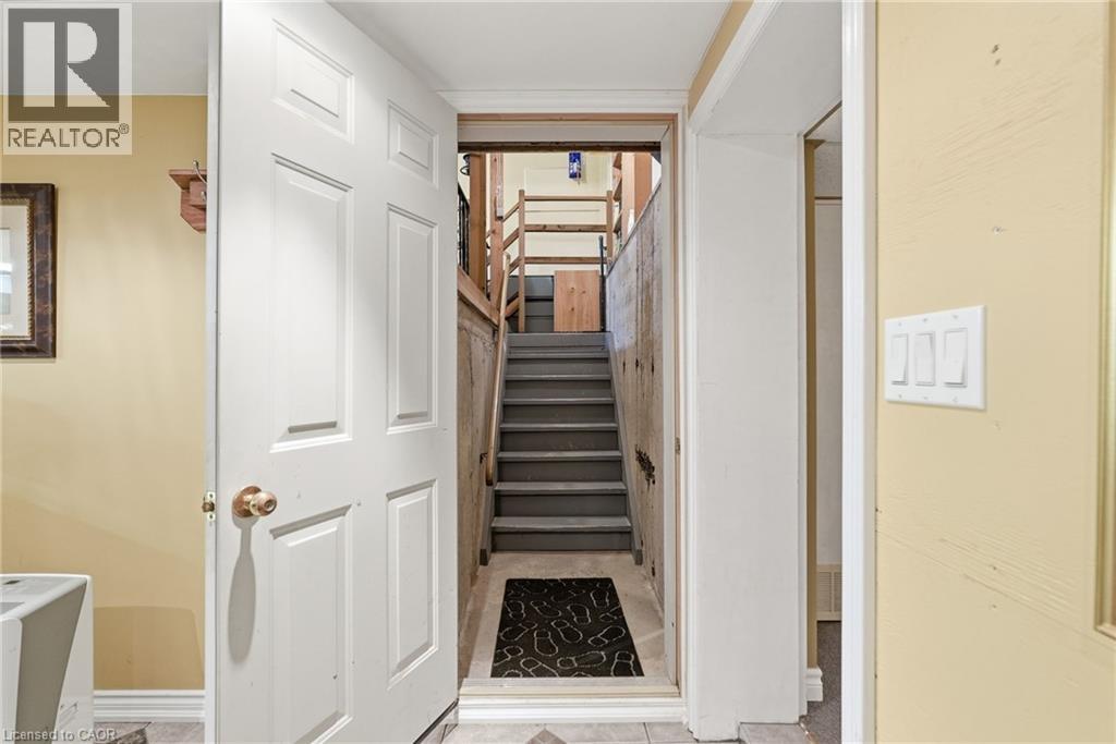 86 ERIE Avenue S - Image 34