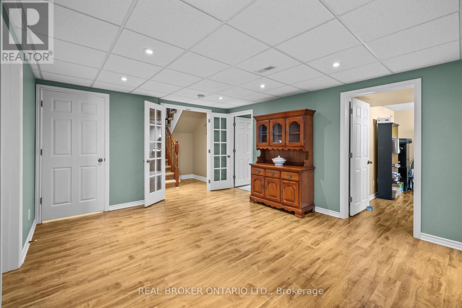 204 HILLPARK HIGH STREET - Image 17