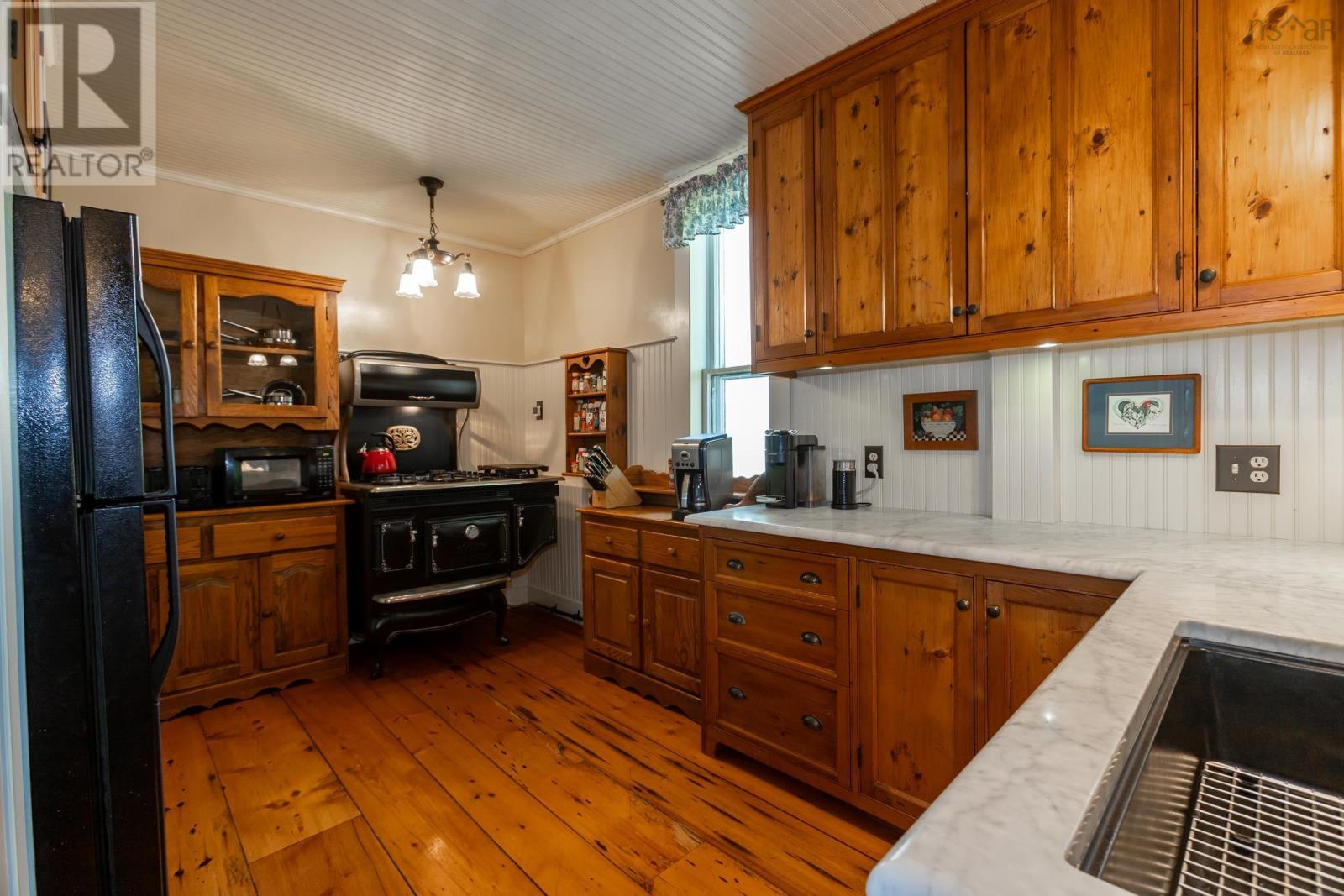 5287 Granville Road - Image 24