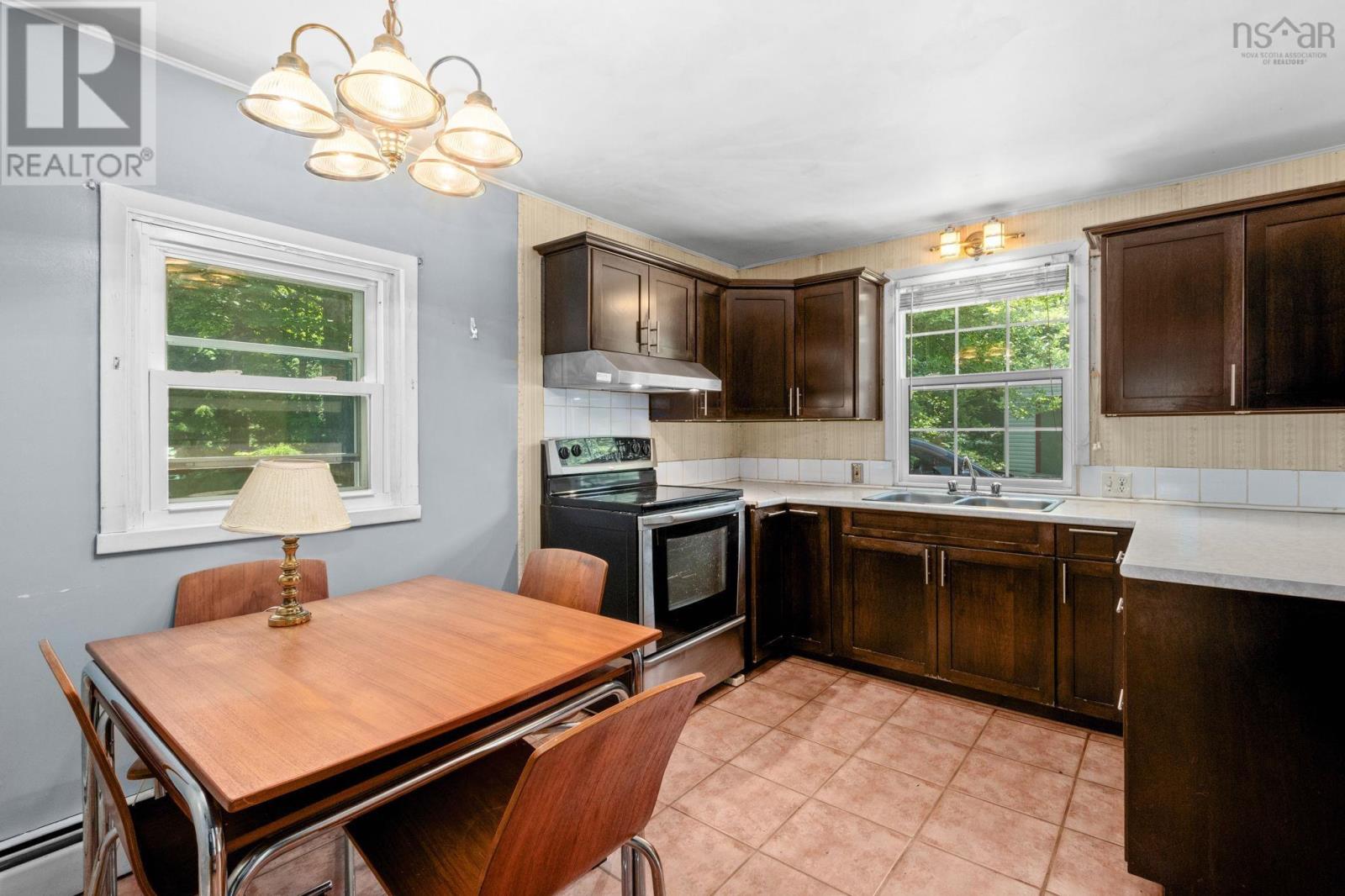 161 Lakeview Road - 11