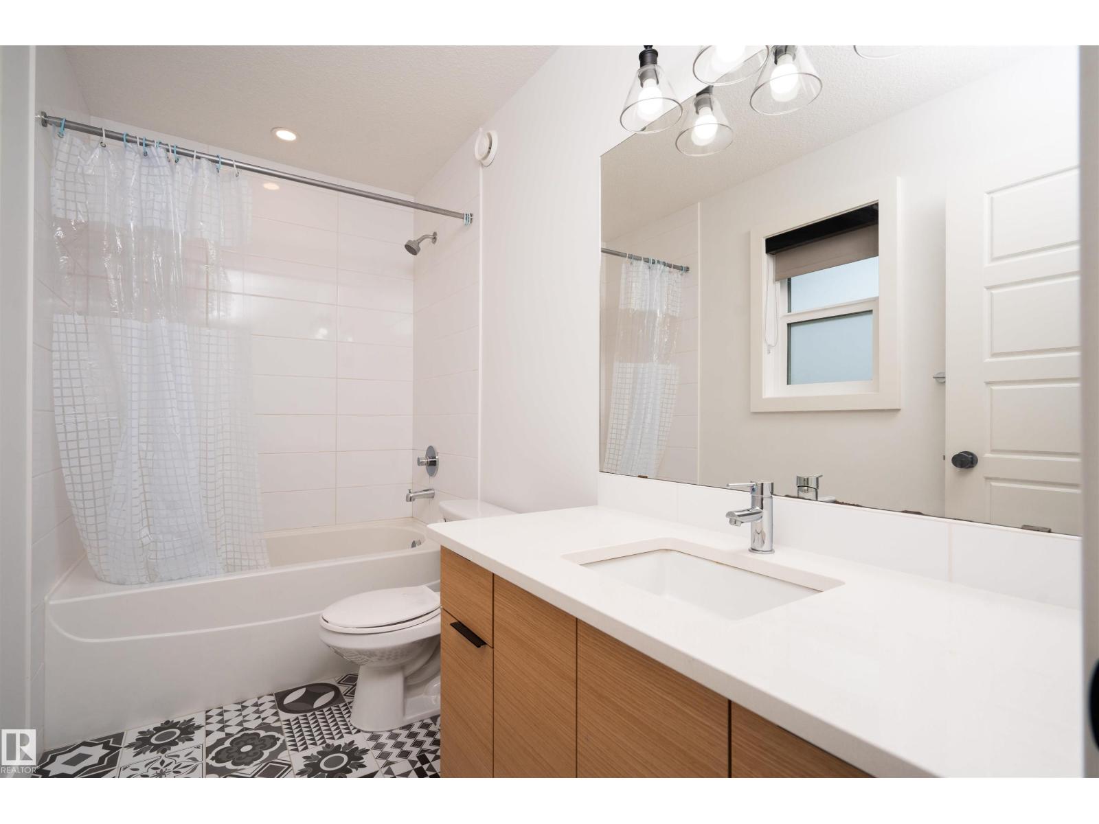 9104 PEAR DR SW - 25