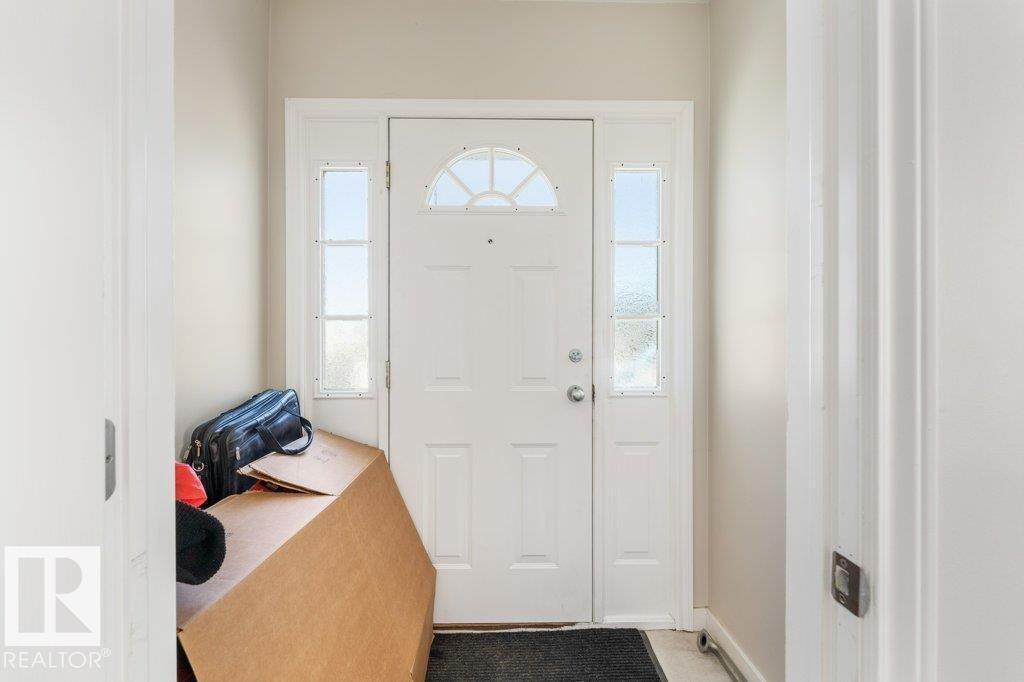12106 77 ST NW - 10