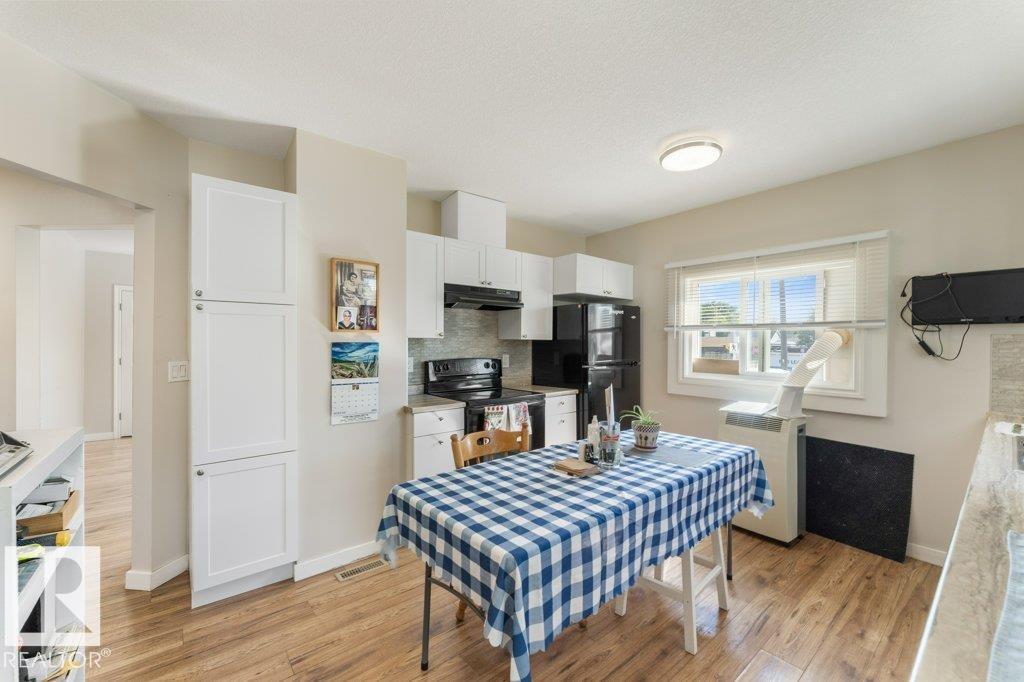 12106 77 ST NW - 11