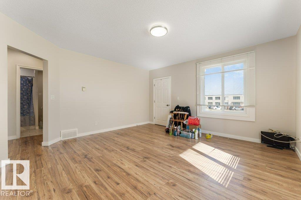 12106 77 ST NW - 17