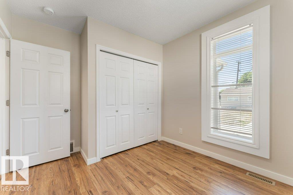 12106 77 ST NW - 22