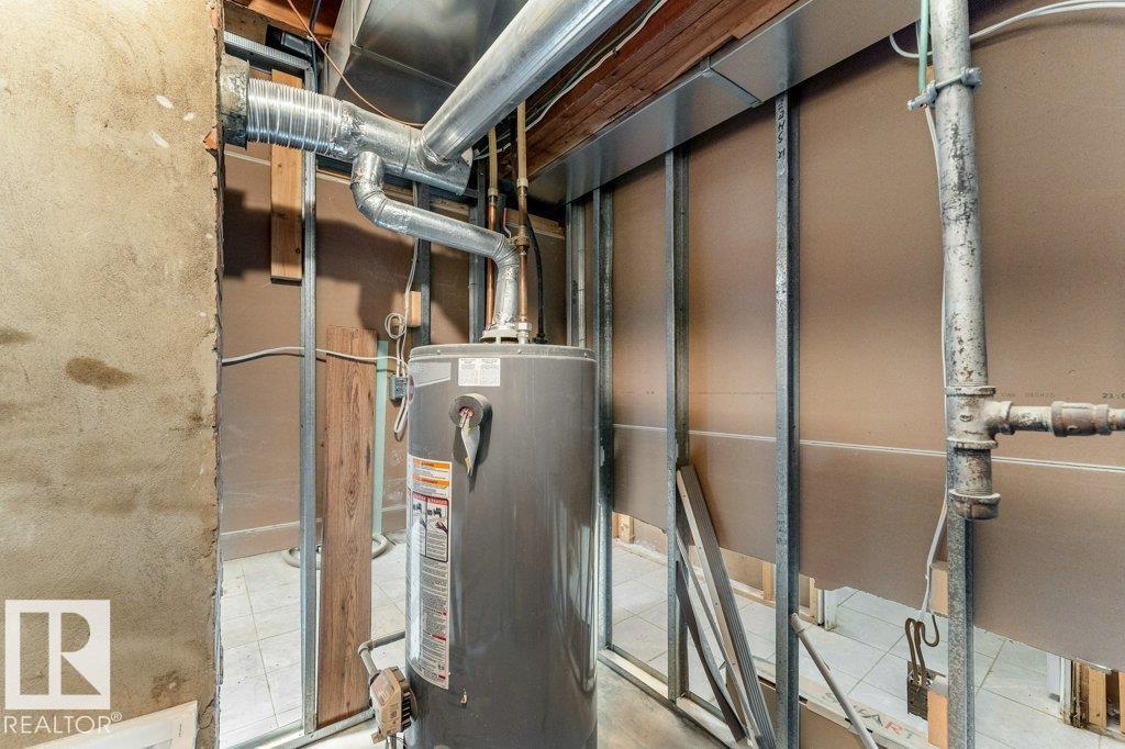 12106 77 ST NW - Image 33