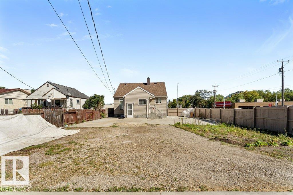 12106 77 ST NW - Image 46