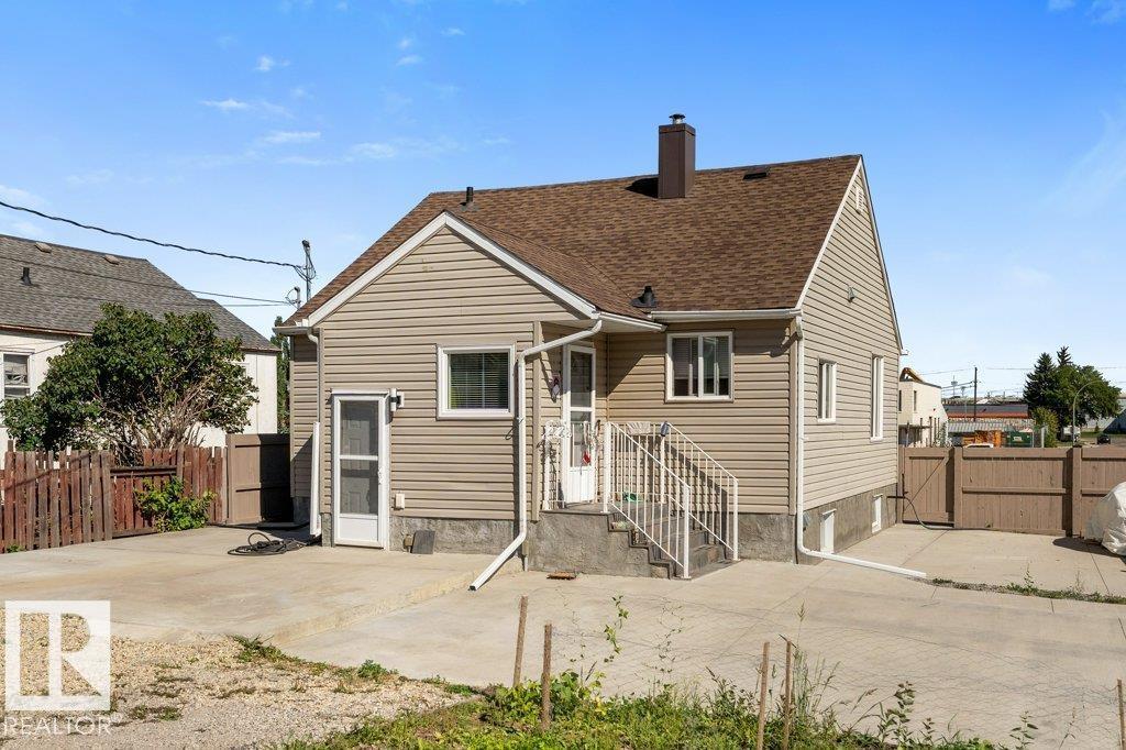 12106 77 ST NW - Image 49