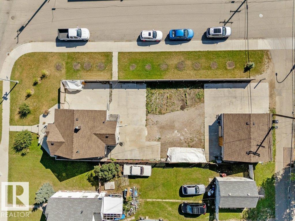 12106 77 ST NW - 6