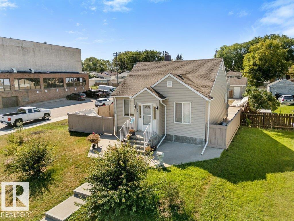 12106 77 ST NW - 7