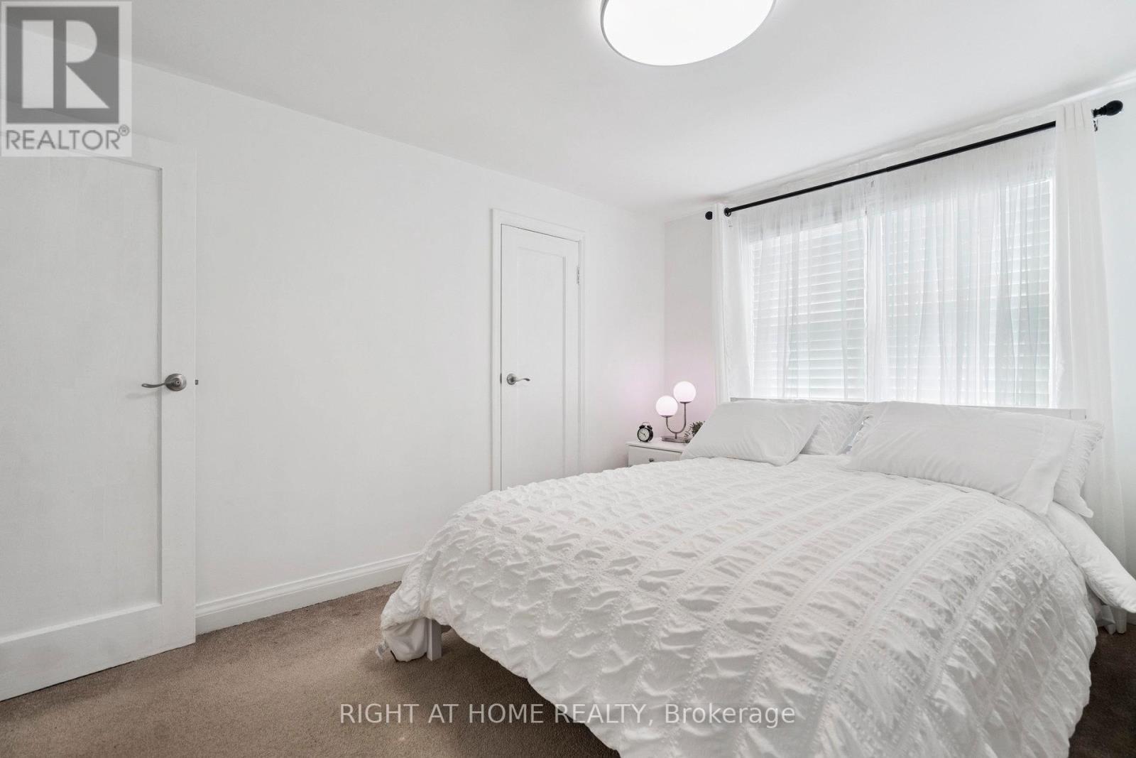 105 GLENRIDGE AVENUE - 35
