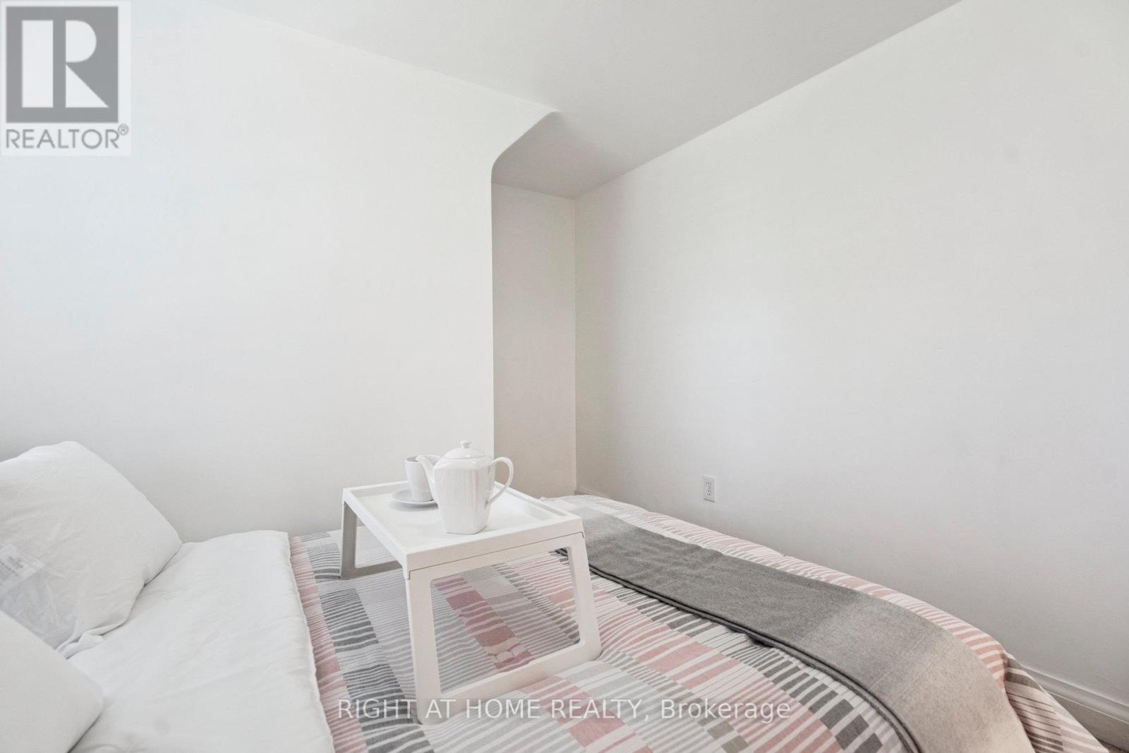 105 GLENRIDGE AVENUE - Image 40