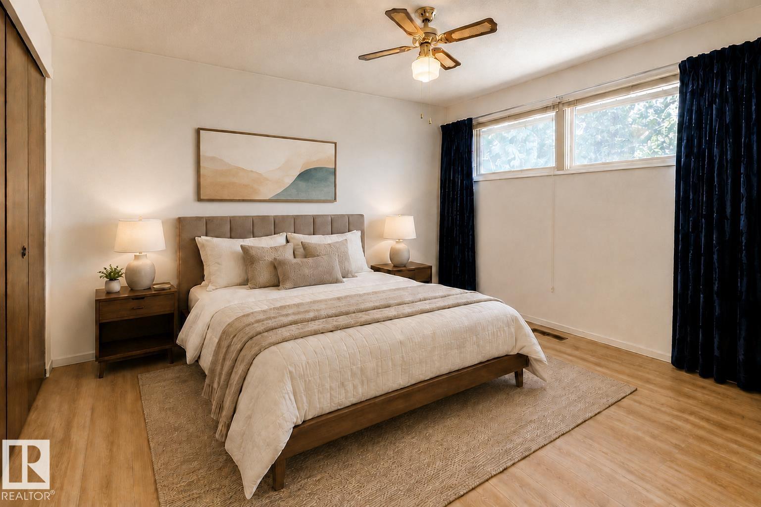 5811 92 AV NW - 18