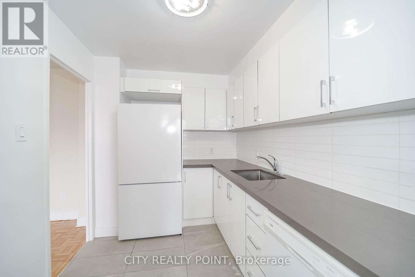 #1008 6200 Bathurst Street, Toronto (Westminster-Branson), Ontario, M2R2A3, Toronto (Westminster-Branson), Ontario — photo 5 of 5