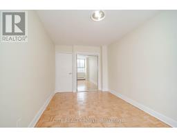 708 - 6200 Bathurst Street, Toronto, ON M2R2A3 Photo 9