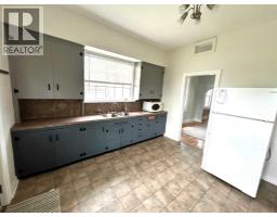 517 Iris Street, Rosemary, AB T0J2W0 Photo 11
