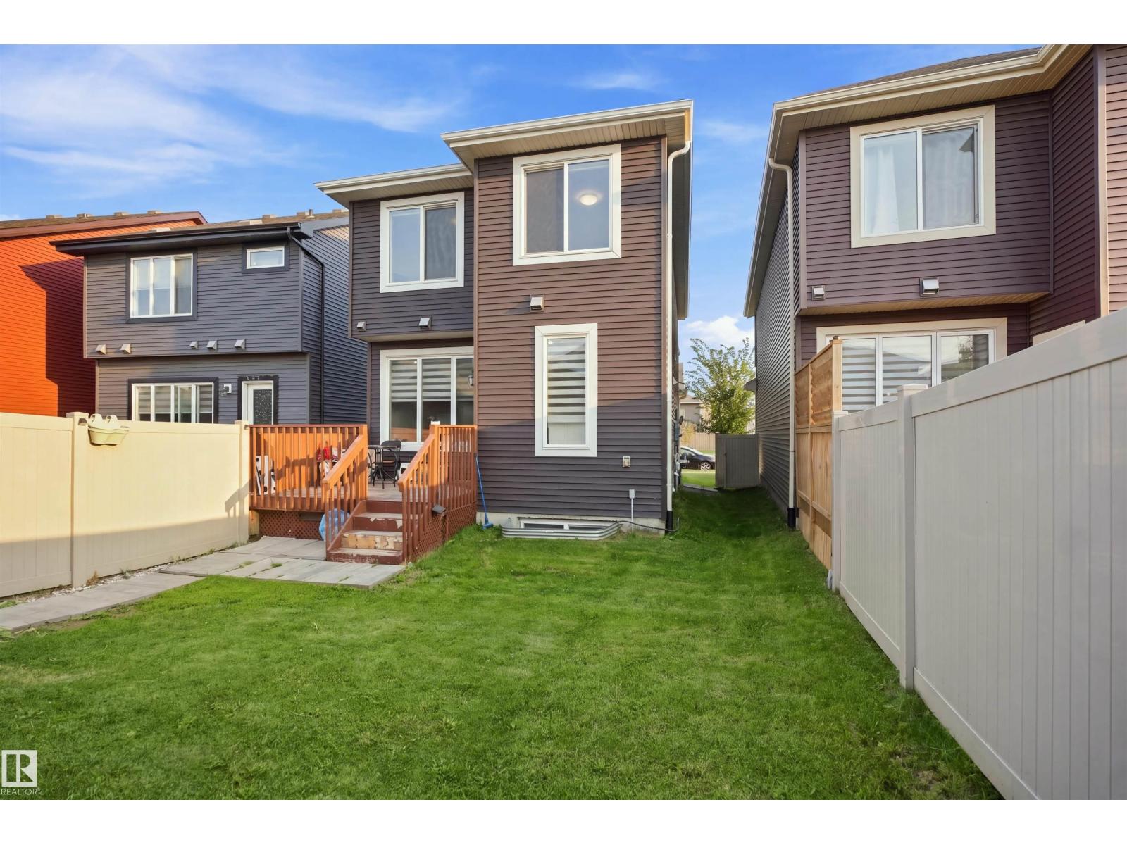 8024 ORCHARDS GREEN GR SW - 44