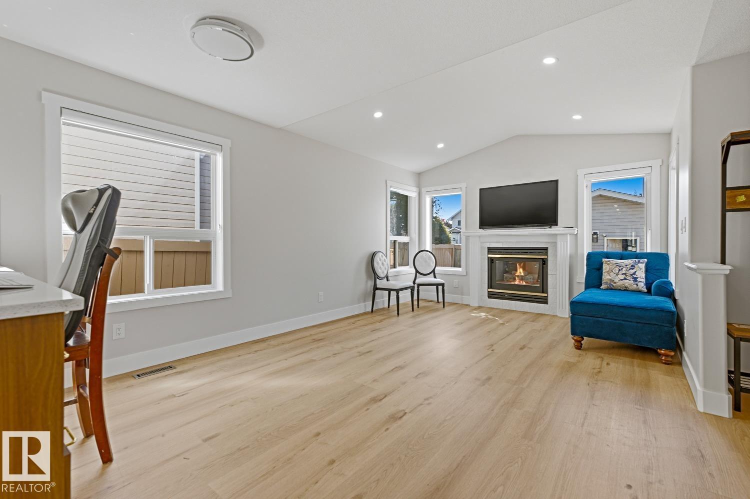 3830 22 ST NW - 17