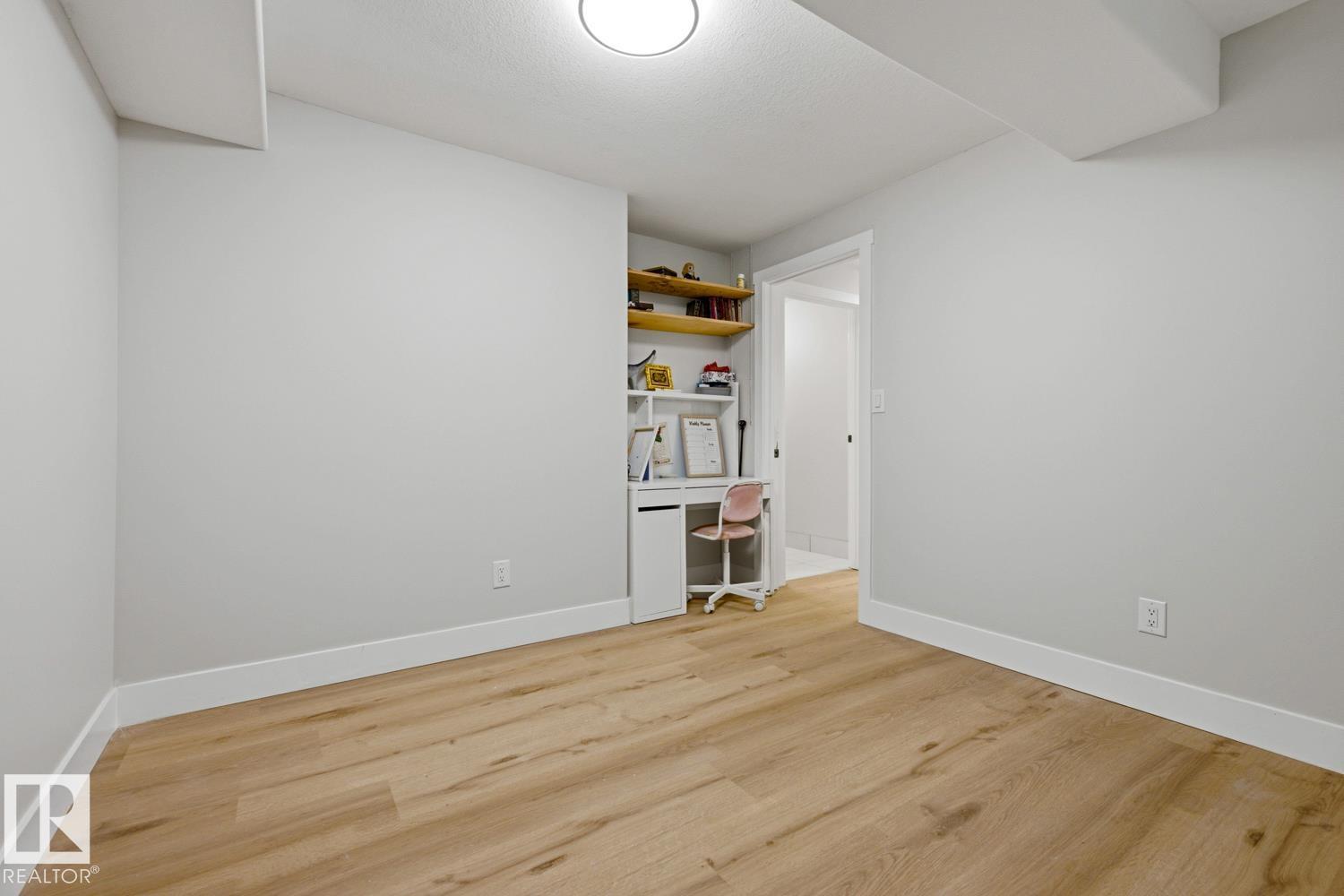 3830 22 ST NW - 38