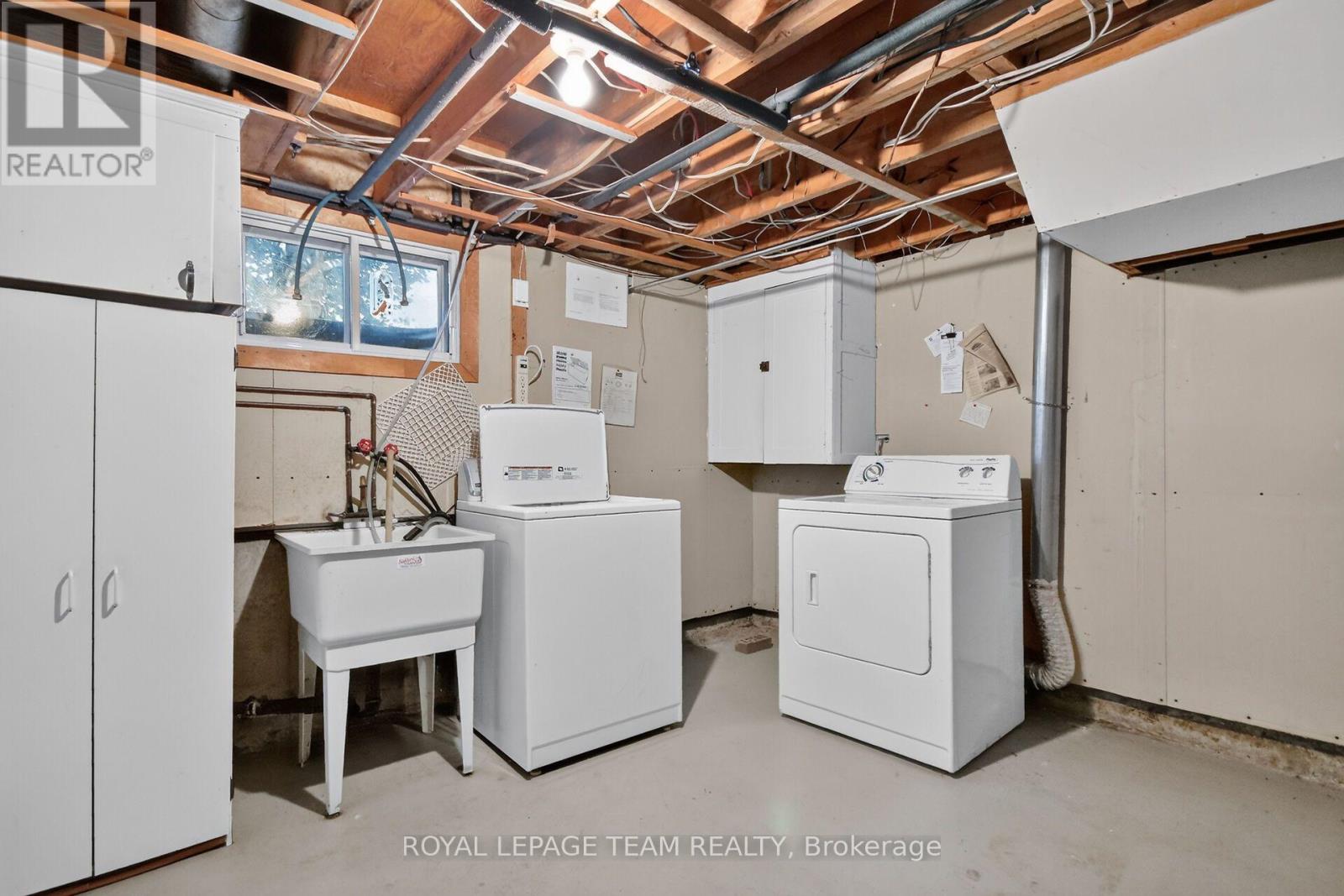 957 WINNINGTON AVENUE - Image 26