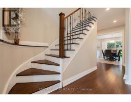 28 Sail Crescent, Vaughan, ON L6A2Z2 Photo 12
