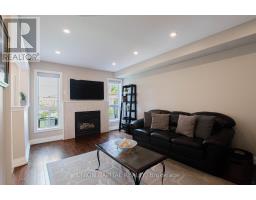 28 Sail Crescent, Vaughan, ON L6A2Z2 Photo 18