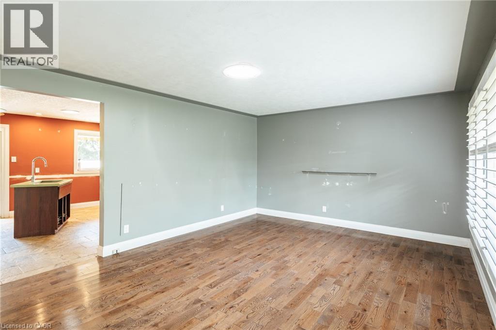 229 WINFIELD Avenue - Image 10