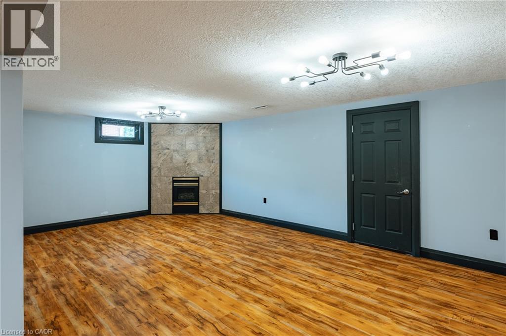 229 WINFIELD Avenue - Image 23
