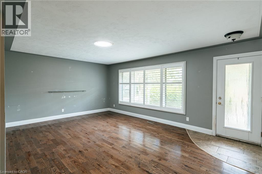 229 WINFIELD Avenue - Image 9
