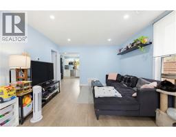 Foyer - 291 Park Avenue, Brantford, ON N3S5L2 Photo 6
