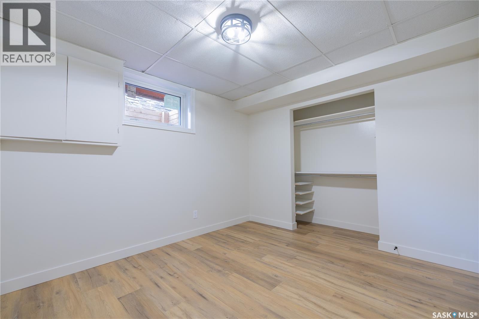 230 Hogg WAY - Image 28