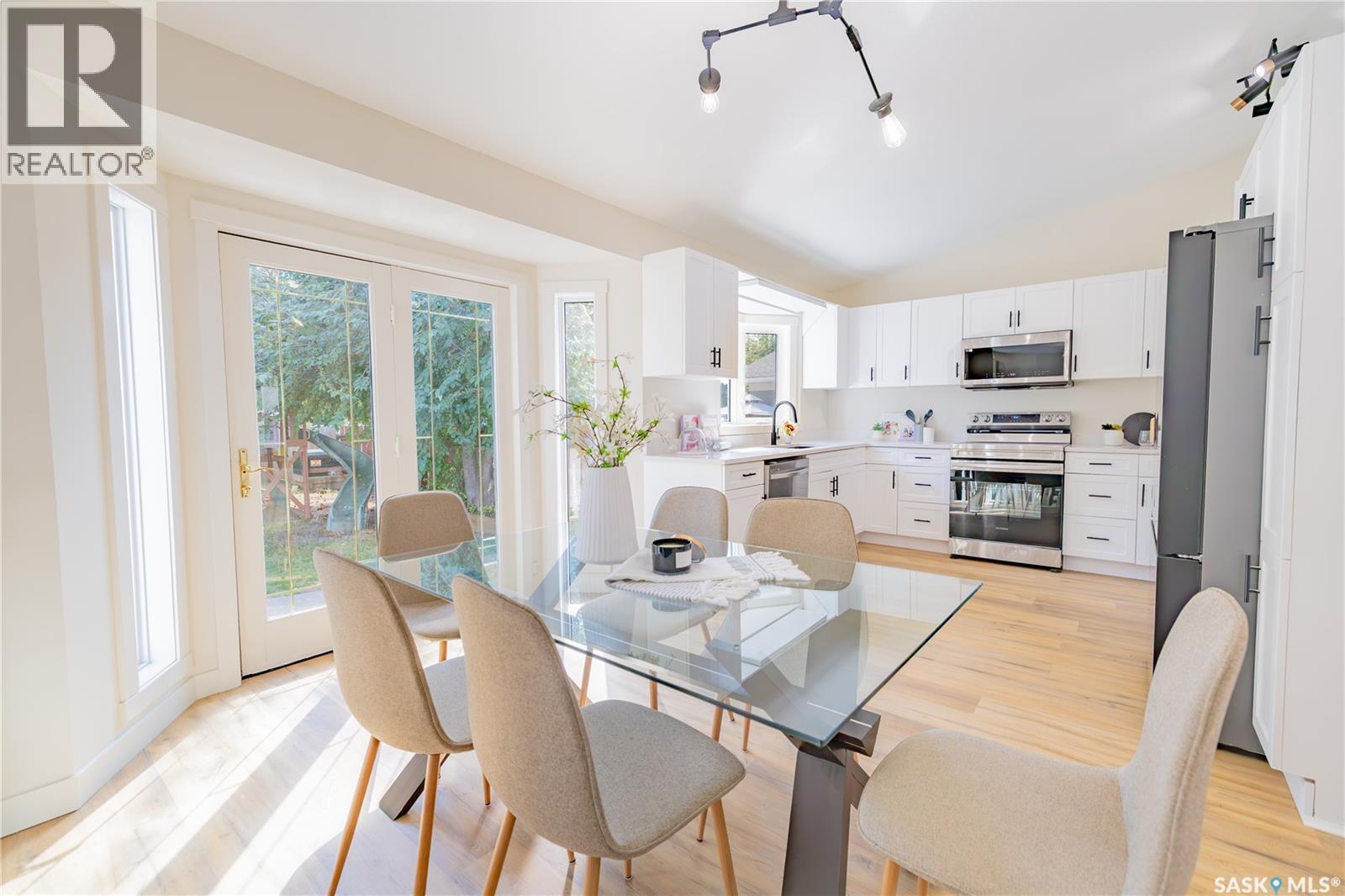 230 Hogg WAY - Image 5