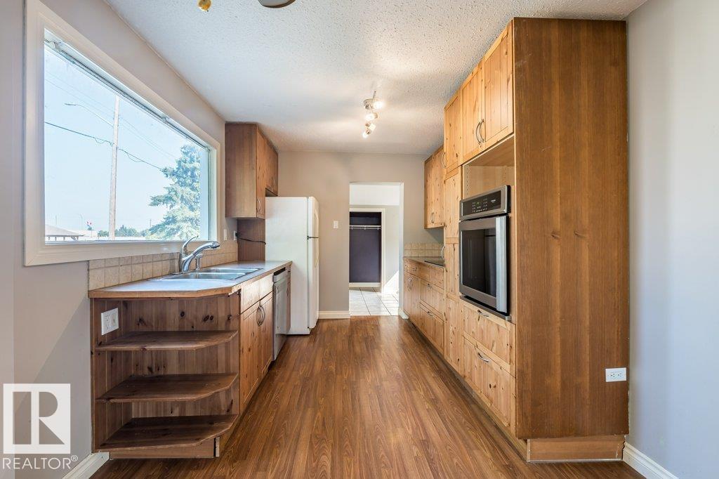 5423 48 ST - Image 13