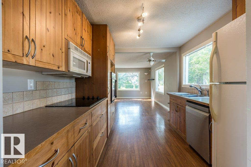 5423 48 ST - Image 17