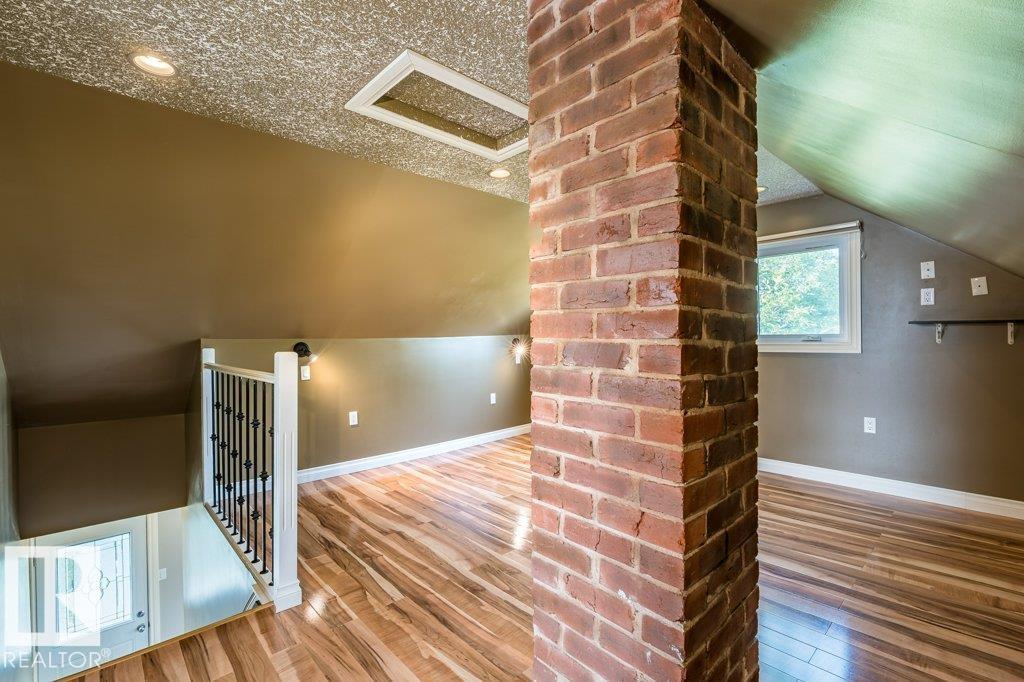 5423 48 ST - Image 28