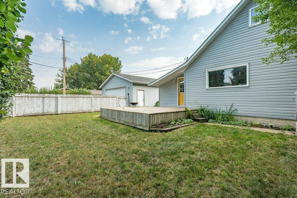 5423 48 ST - Image 38
