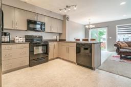 138 Donna Wyatt Way, Winnipeg, MB R3W0H6 Photo 8