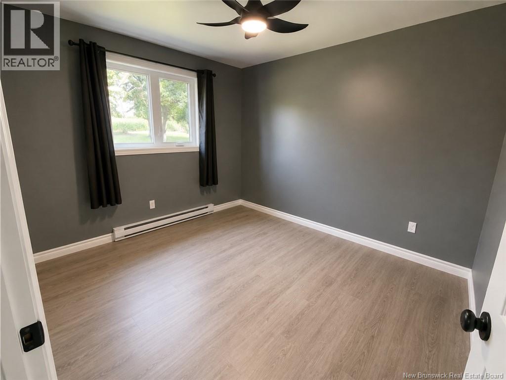 4 Lamoreaux Road - 13