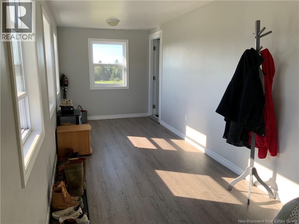 4 Lamoreaux Road - Image 6