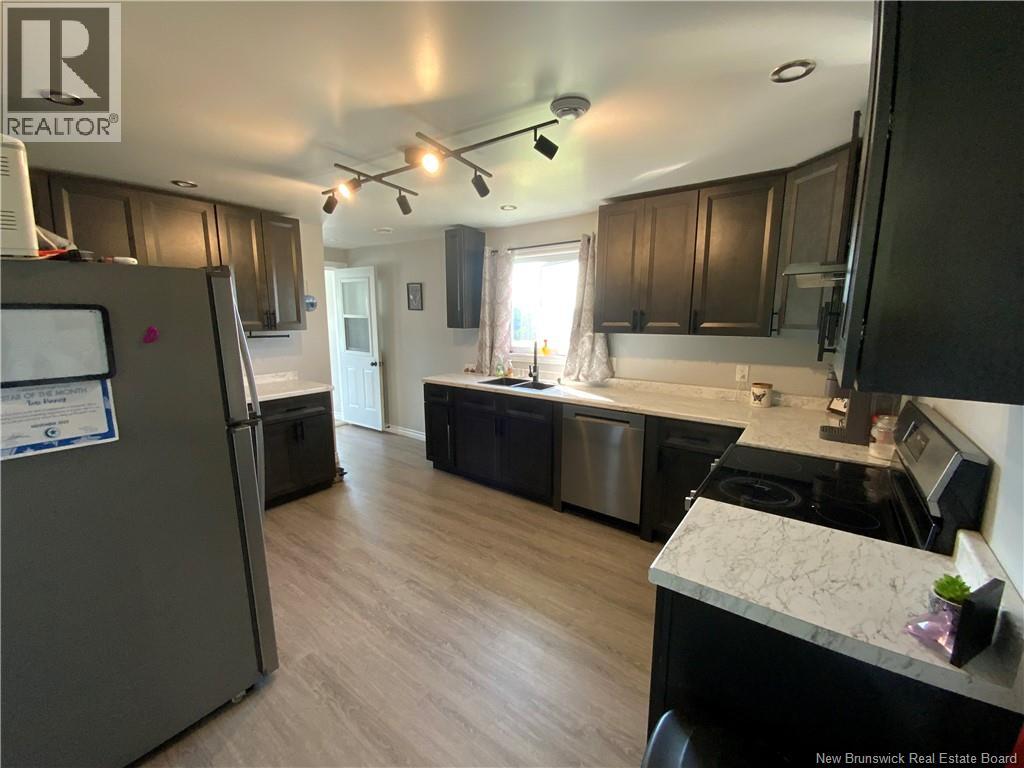 4 Lamoreaux Road - 9