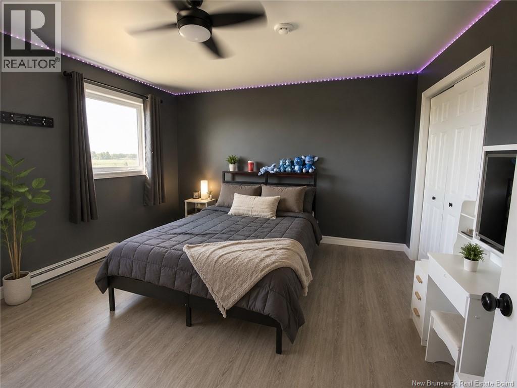 4 Lamoreaux Road - 16
