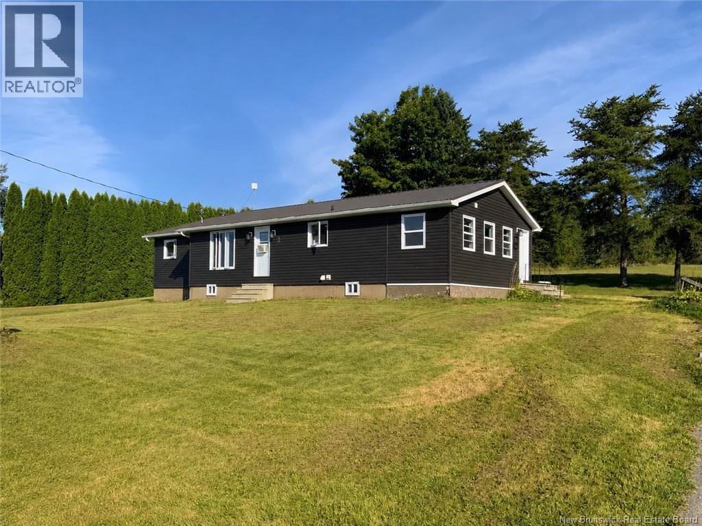 4 Lamoreaux Road - Image 3