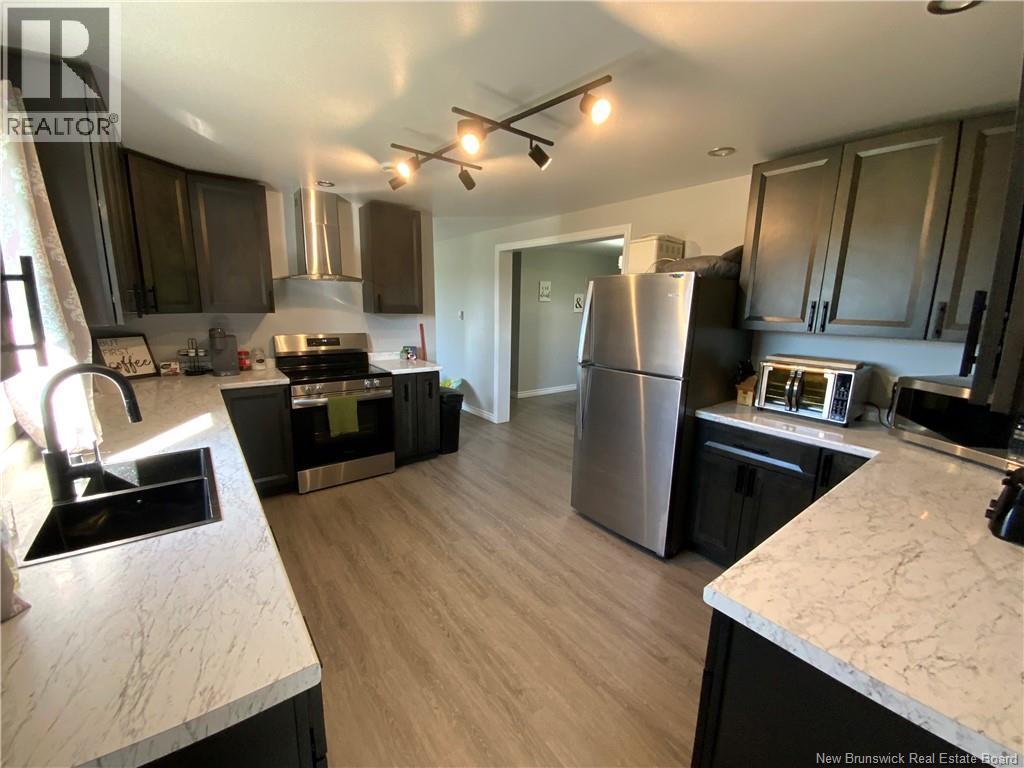 4 Lamoreaux Road - Image 7