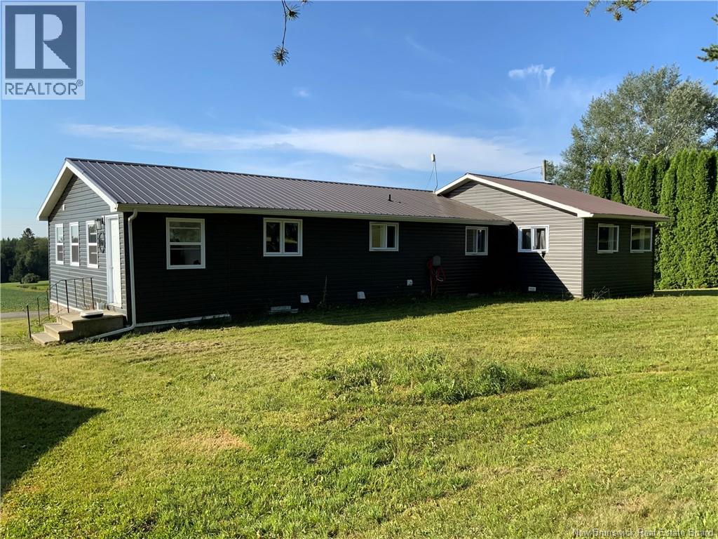 4 Lamoreaux Road - 5