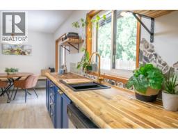 4746 Bosun Way, Pender Island, BC V0N2M0 Photo 12