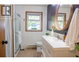 4746 Bosun Way, Pender Island, BC V0N2M0 Photo 17