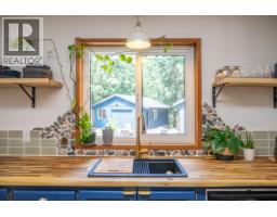 4746 Bosun Way, Pender Island, BC V0N2M0 Photo 11